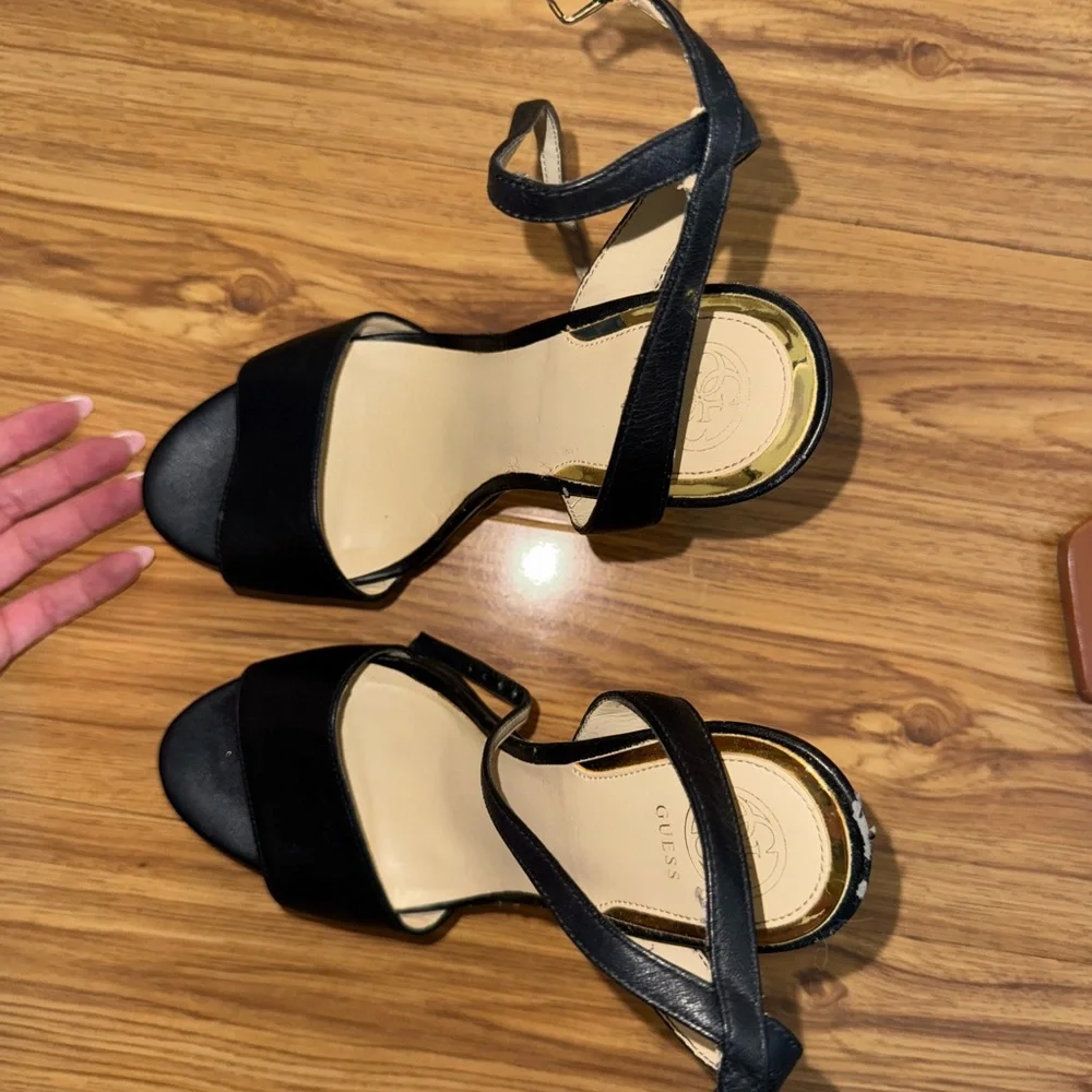 Guess Elegant Black Platform Heels - Picture 6 of 8